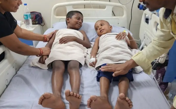 सिद्धार्थनगर: स्कूल में मिड-डे मील के दौरान हादसागर्म दाल गिरने से 6 बच्चे झुलसे, BSA ने दिए जांच के आदेश